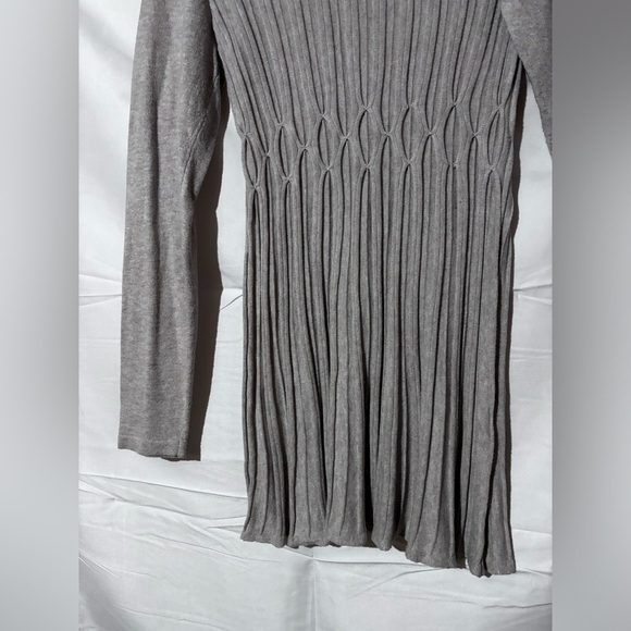 Daisy Fuentes Ruched Long Sleeve Shirt Size M - Picture 2 of 7